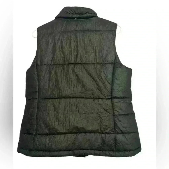 Michael Kors black crocodile embossed,‎ full zip puffer vest. Women’s size P/L - Picture 2 of 10